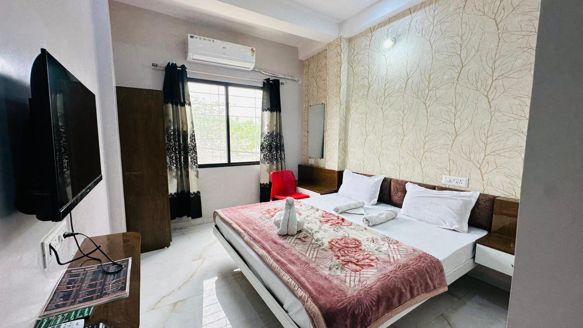 Hotel Kanha Palace Ujjain Exterior foto